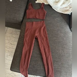 MATCHING WORKOUT SET - BURGUNDY